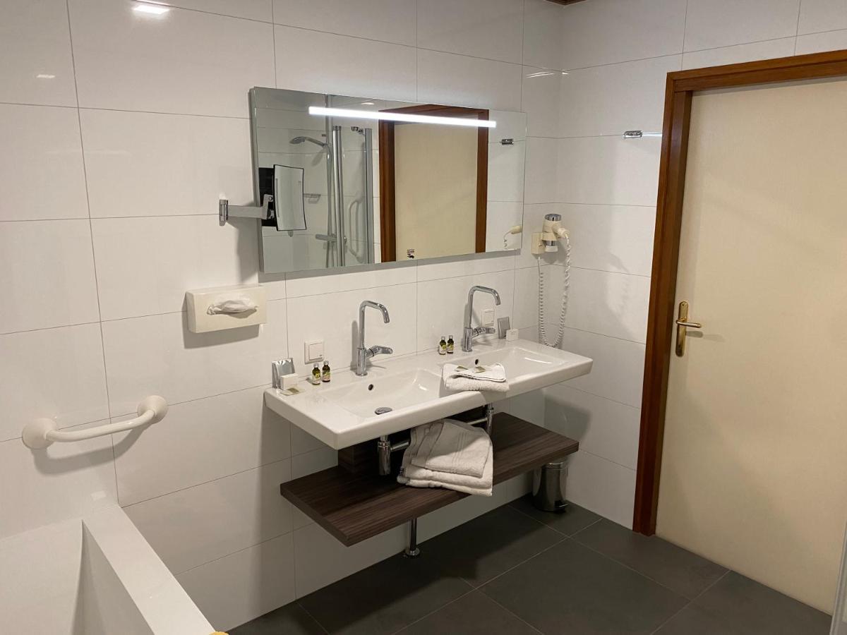 Hotel Faber Hoogezand Extérieur photo